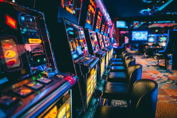 Boom City slot gameplay on mudik slot platform